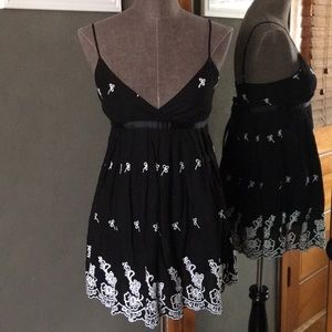 NWT Wild Cat Black Cotton Embroidered Sleeveless Top Small
